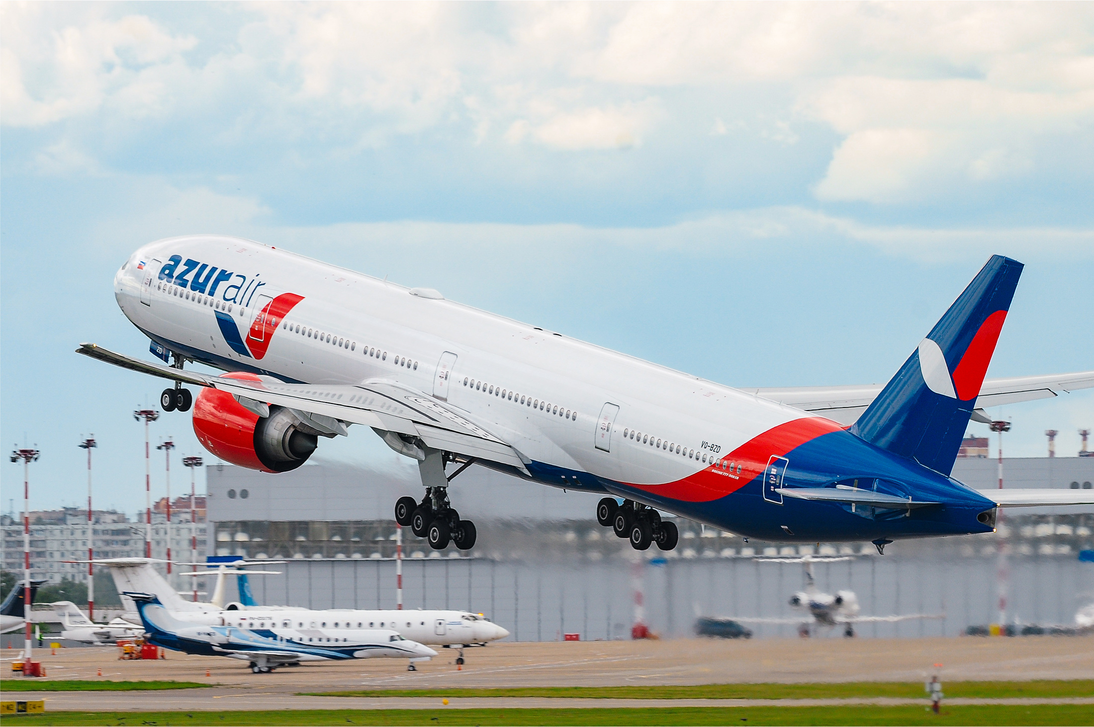 AZUR air, Новости, 12 июля 2019, Авиакомпания AZUR air встретила миллионного пассажира, обслуженного в 2019 году в Международном аэропорту Внуково