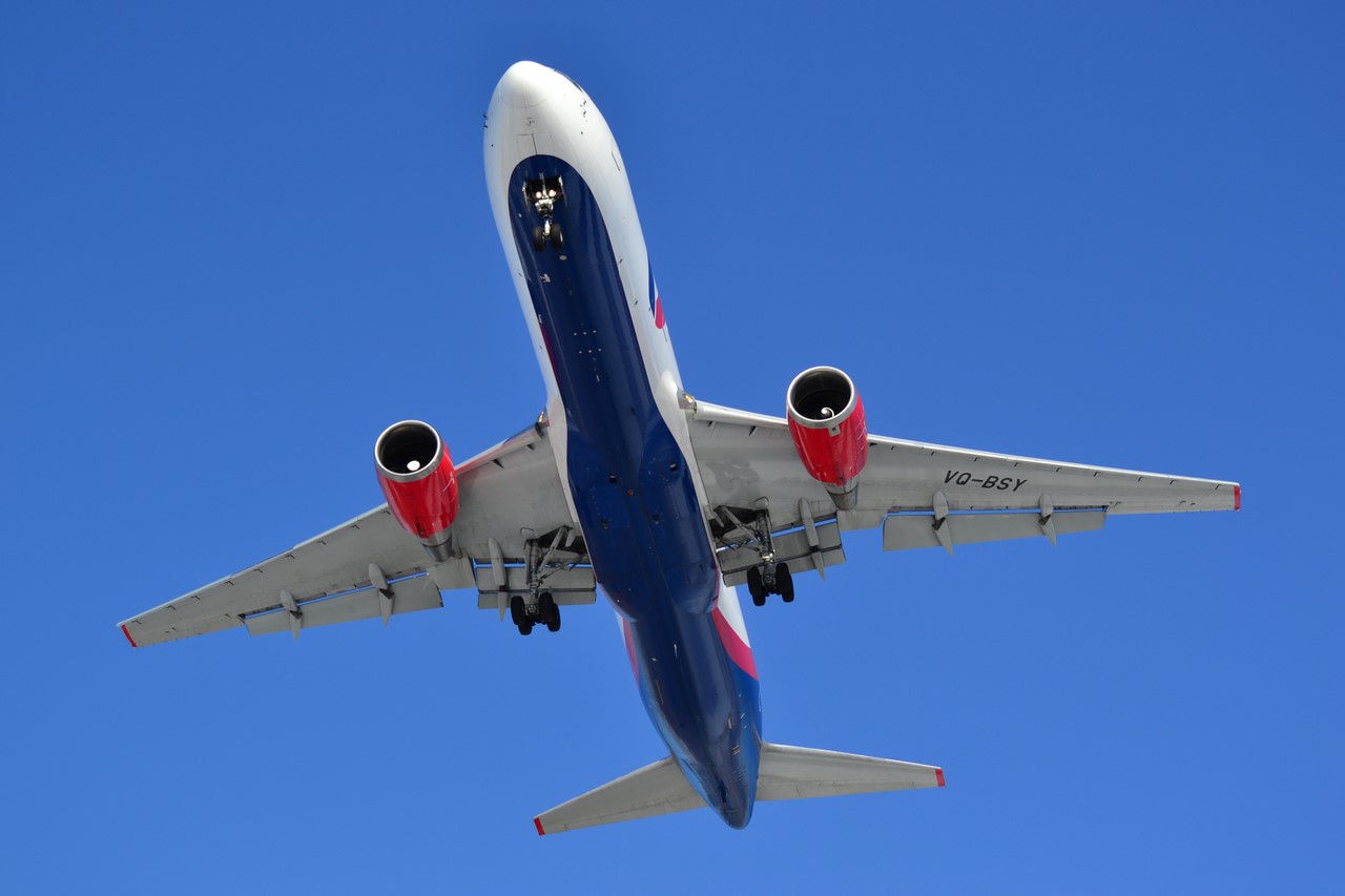 AZUR air, Новости, 14 сентября 2018, Авиакомпания AZUR air стала лидером по пунктуальности при выполнении в летние месяцы международных чартерных рейсов из России